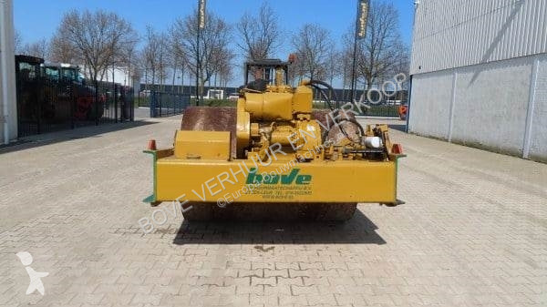 Compactador Vibromax