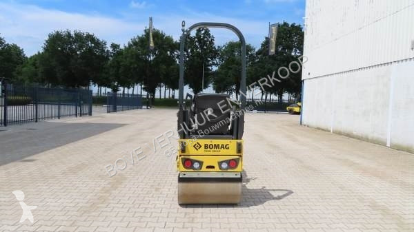 مدحلة Bomag AD5