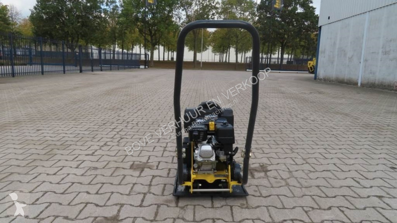 Compactador Bomag 18/45