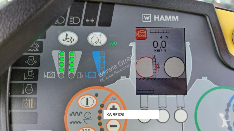 Zhutňovač Hamm HD+90iVT