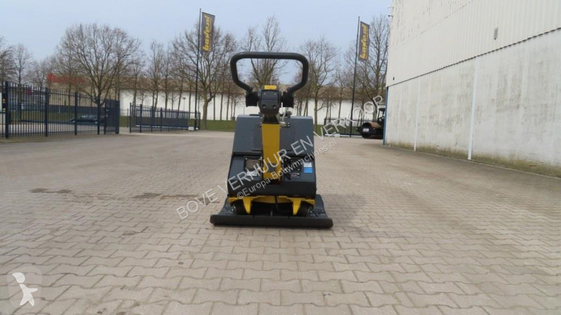 Compactador Bomag BPR100/80D