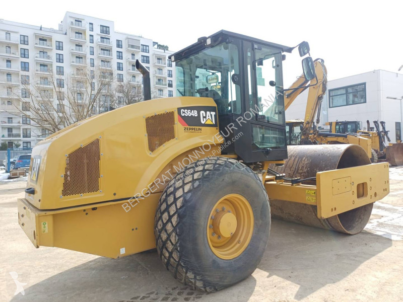 Zhutňovač Caterpillar CS 64 B