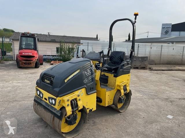 مدحلة Bomag