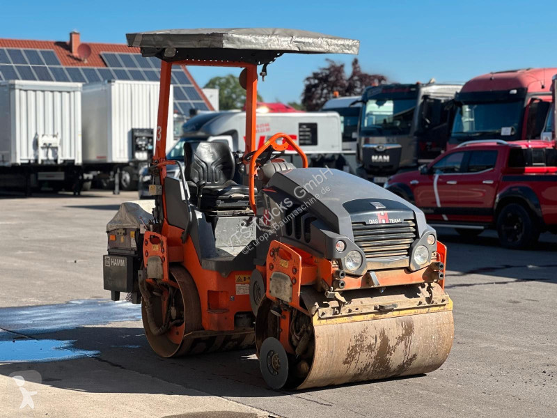 مدحلة Hamm HD12 Tandemwalze mit Streuer