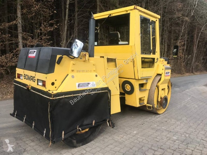 مدحلة Bomag AC2