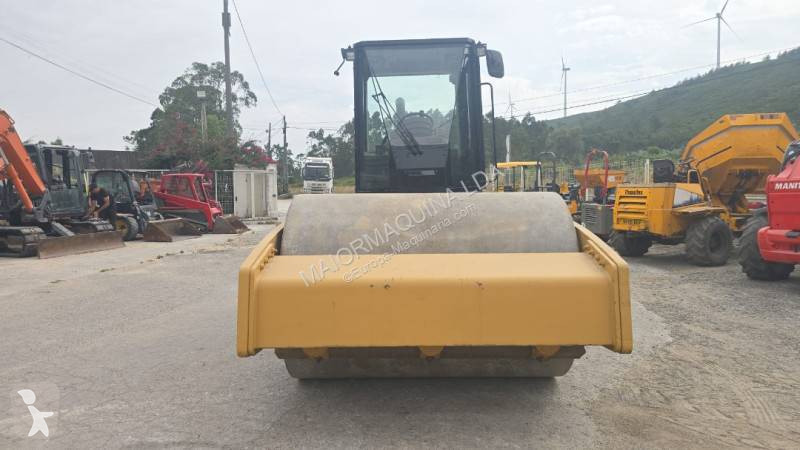 Zhutňovač Caterpillar CS76