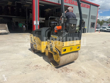 Compactador tandem Bomag