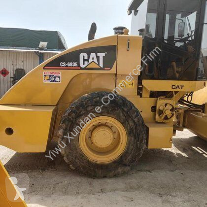 مدحلة Caterpillar