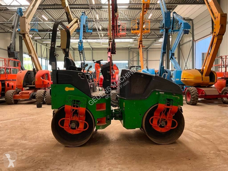 مدحلة Bomag AD5