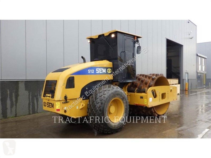 Дорожный каток  MACHINERY SEM512