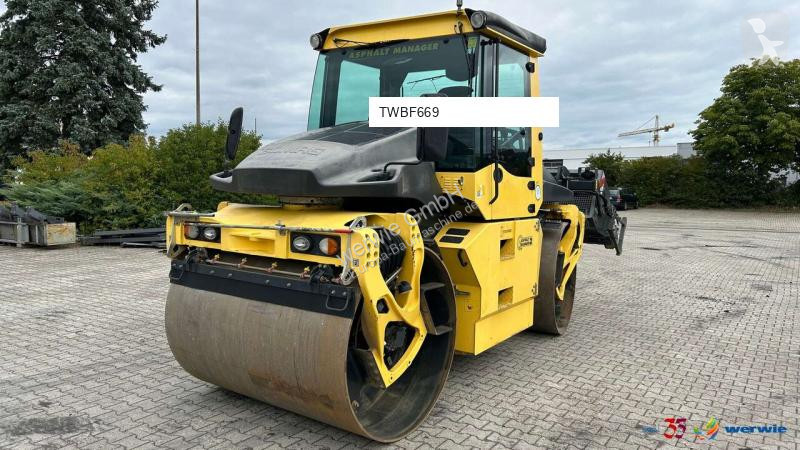 مدحلة Bomag AP4i
