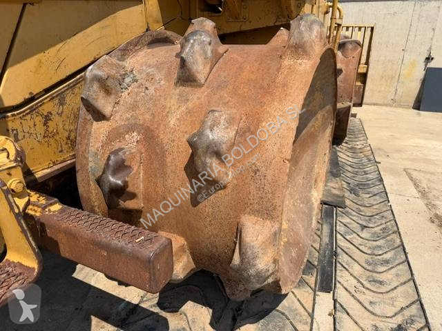 Compacteur Caterpillar