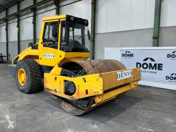Compactador Bomag