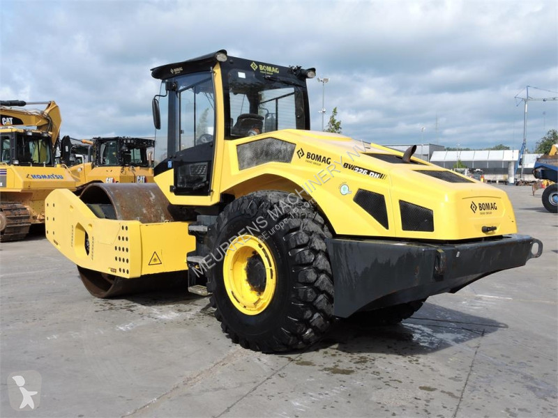 Дорожный каток Bomag BW226