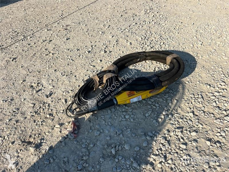 Compactador Wacker Neuson Concrete Vibrator