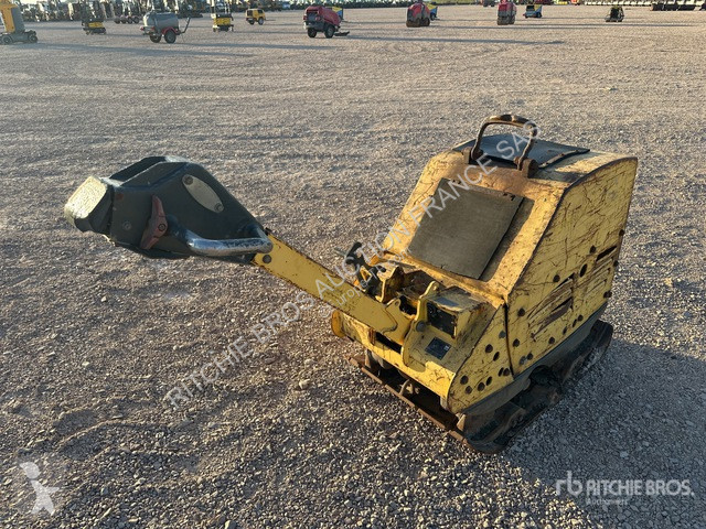 مدحلة Bomag  BPR70/70D