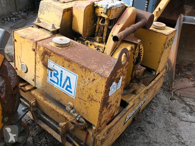 Compactador Benford 2-65B