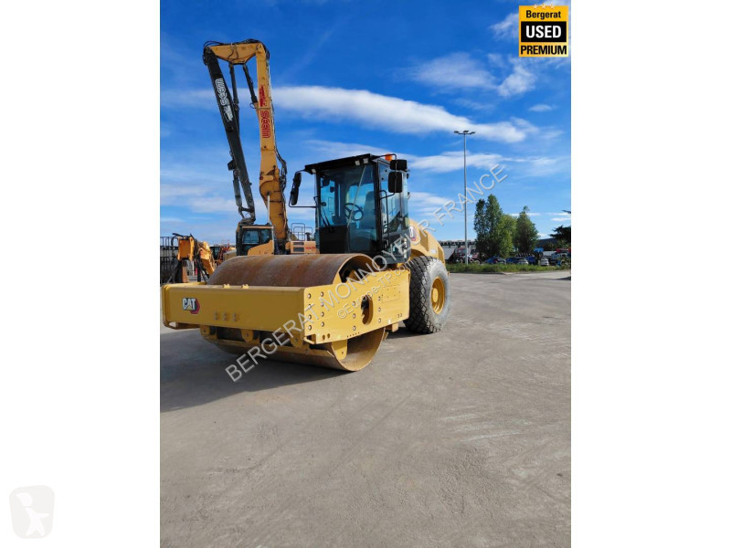 Compacteur Caterpillar