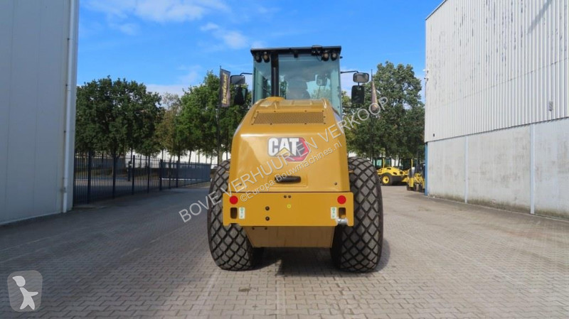 Валяк Caterpillar CS12