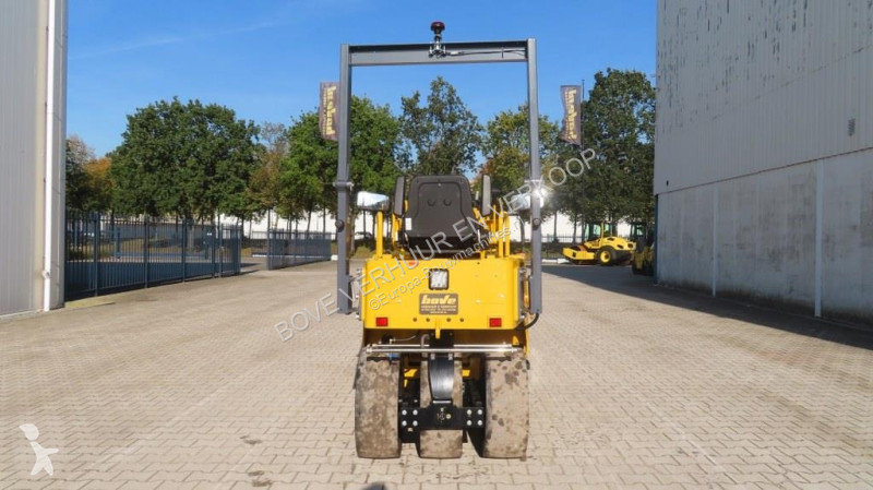 مدحلة Sakai TS160-4