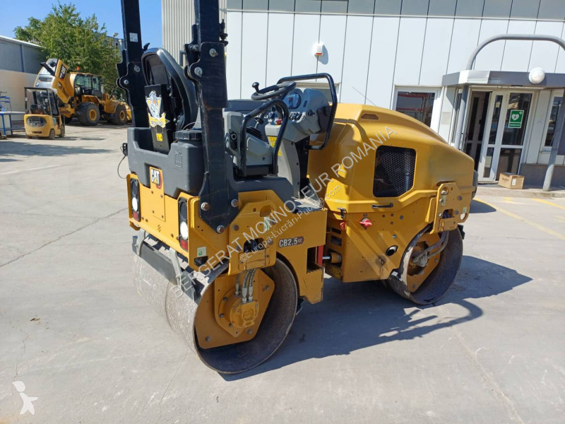 مدحلة Caterpillar CB2.5-03GC
