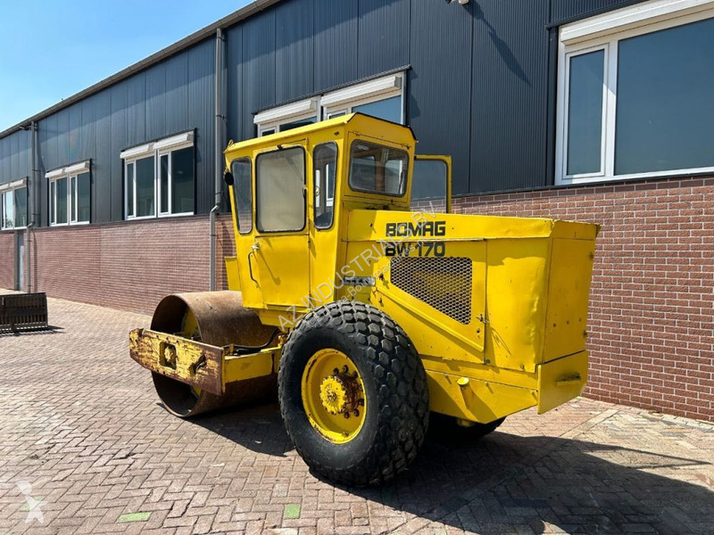 Jordstamper Bomag D