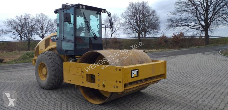 Compactor  Walec wibracyjny CATERPILLAR CS 64 B