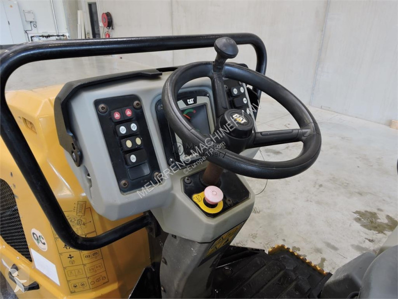 مدحلة Caterpillar CB2.7