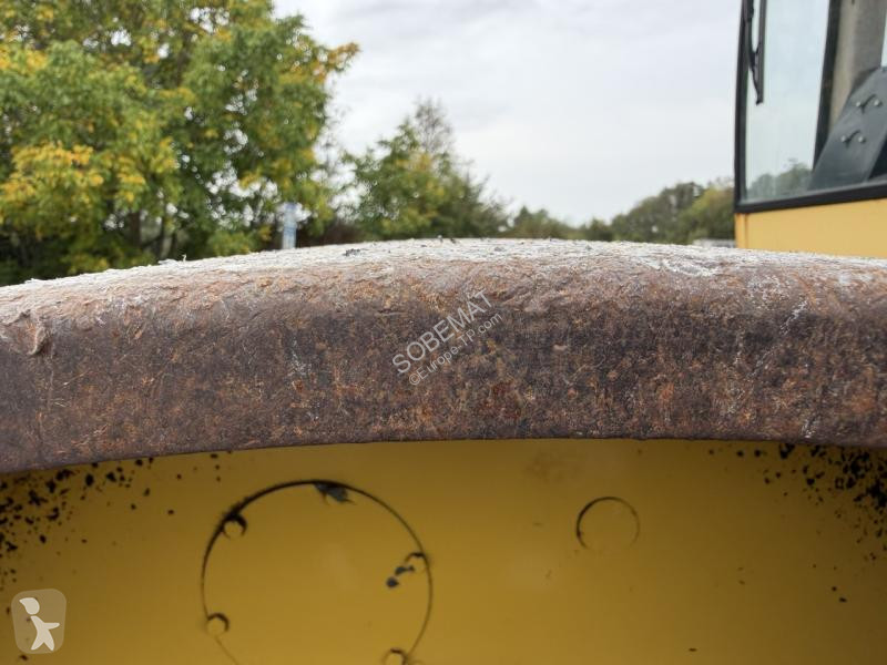 Zhutňovač Bomag BW213 D3