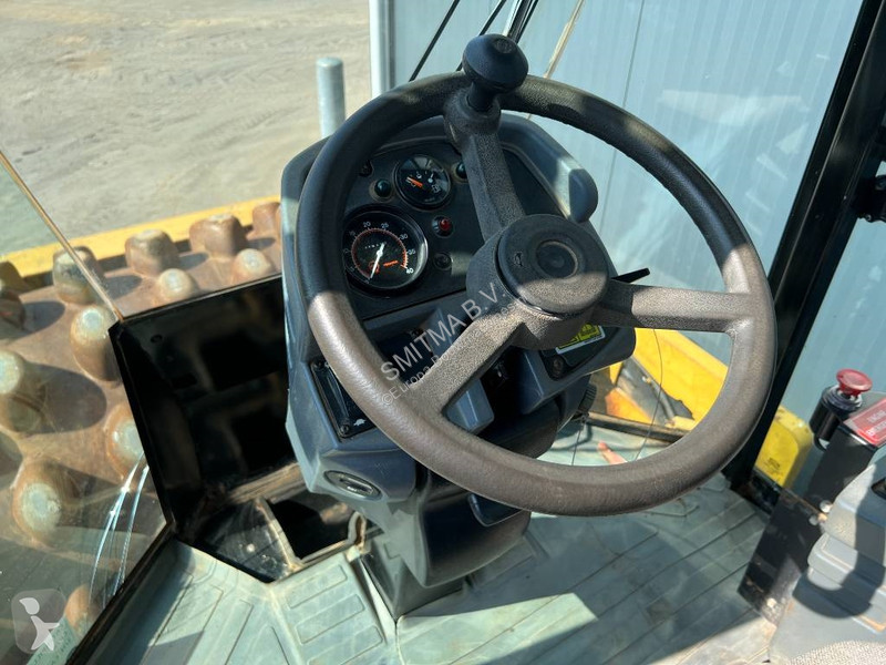 Zhutňovač Caterpillar CP76