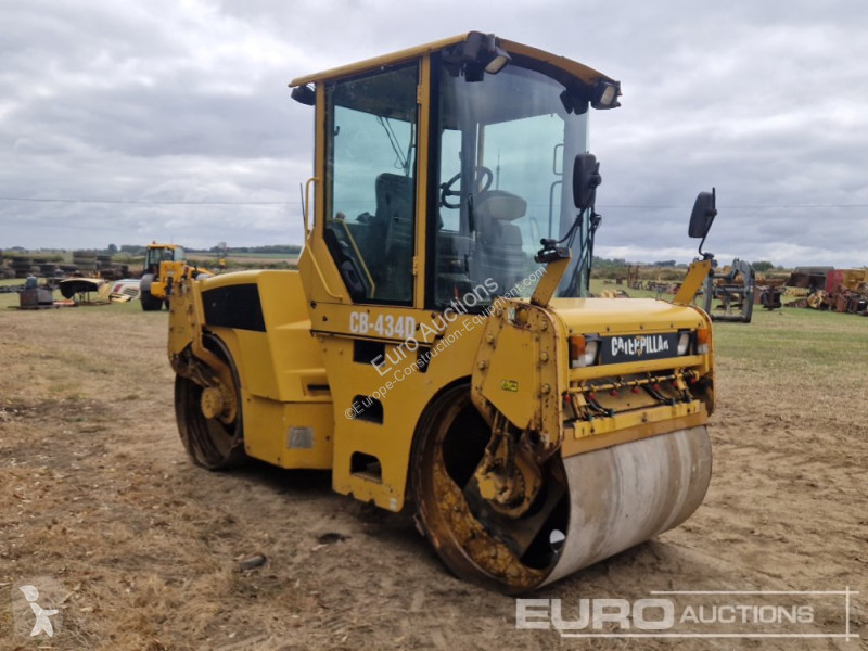 Compactor Caterpillar CB-434D