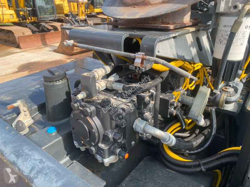 Zhutňovač Bomag BW 219 PHD .
