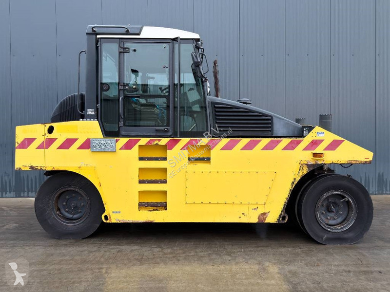 مدحلة Bomag