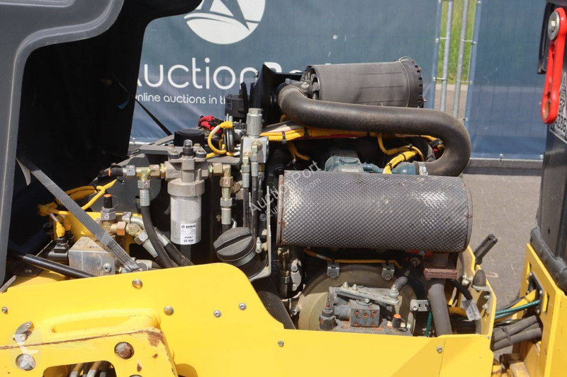 مدحلة Bomag BW120 AD4