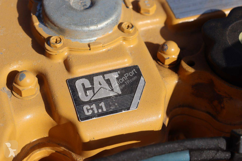 Compactador Caterpillar CB1.7
