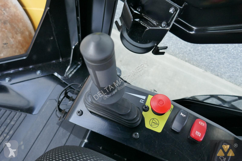 Compactador Caterpillar CS10GC