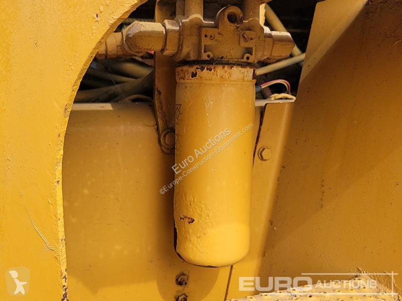 Compactador Caterpillar CS553E