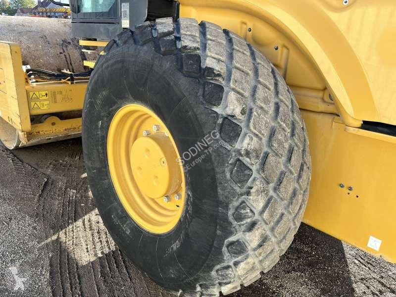 Compacteur Caterpillar