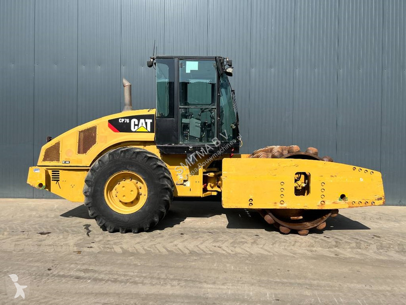 Zhutňovač Caterpillar CP76