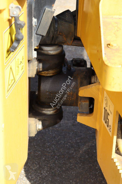 Compactador Caterpillar CB1.7