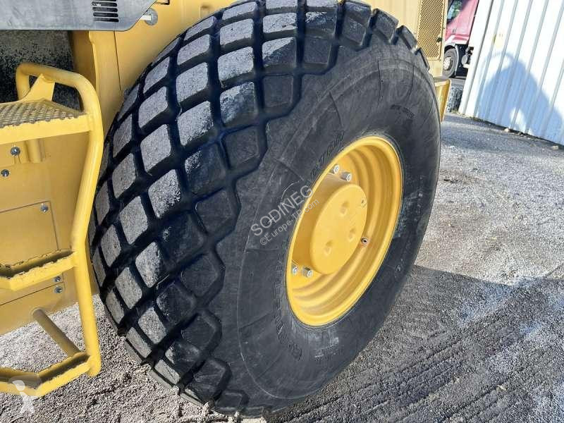 Compacteur Caterpillar