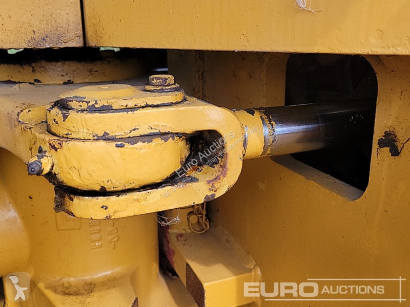 Compactador Caterpillar CS553E