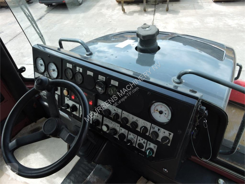 Zhutňovač Bomag BW174