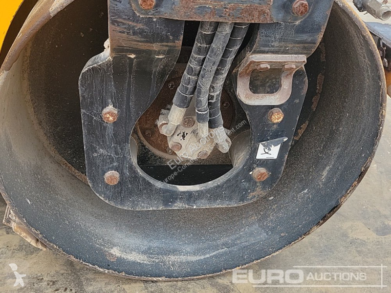 مدحلة JCB CT260-120