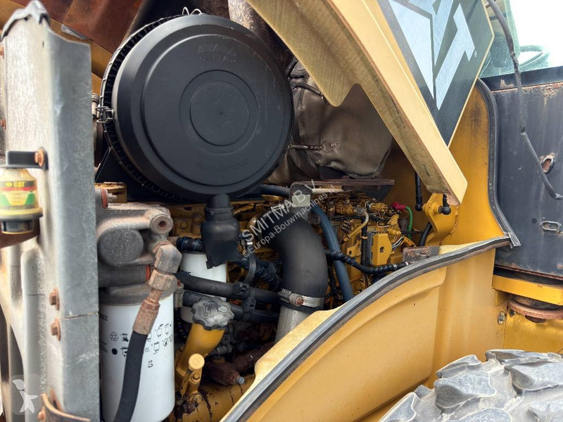 Zhutňovač Caterpillar CS76 XT