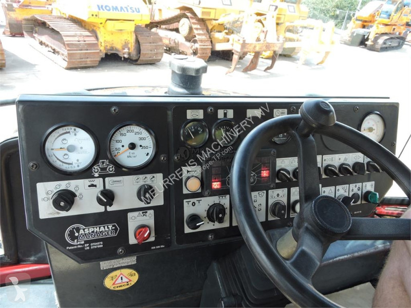 Zhutňovač Bomag BW174