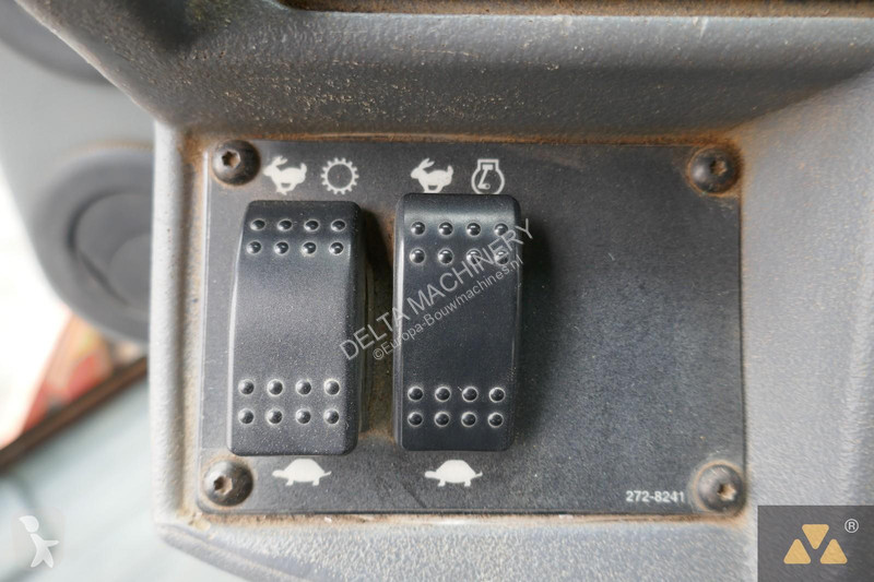 Compacteur Caterpillar