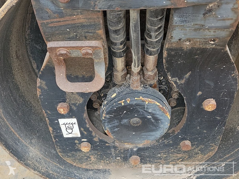 مدحلة JCB CT260-120