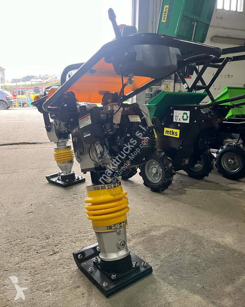 مدحلة  CJ90 - SALTARINA COMPACTADOR MANUAL