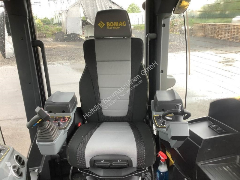 Compattatore Bomag BW 174 AP-5 AM
